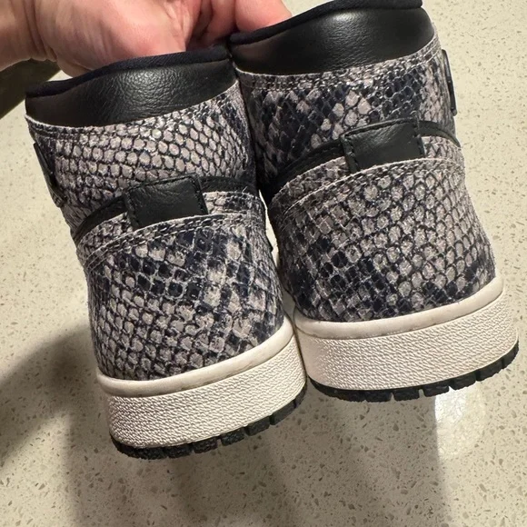 Air Jordan 1 Retro High Premium Black Snake W 8.5 NWOB - Picture 5 of 10